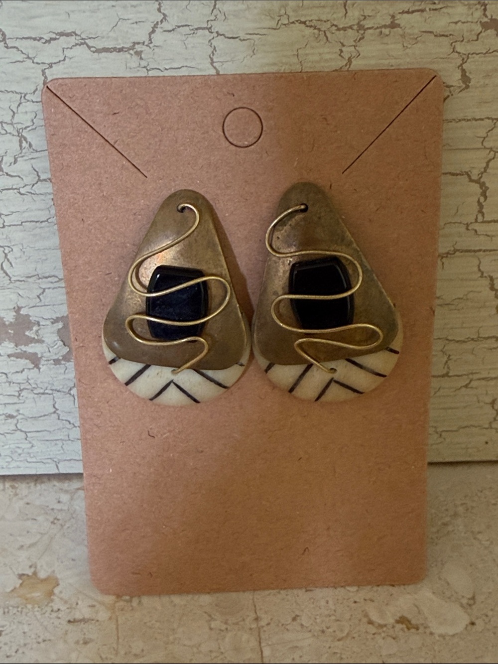 ARTISAN Earrings - Picture 3 of 9